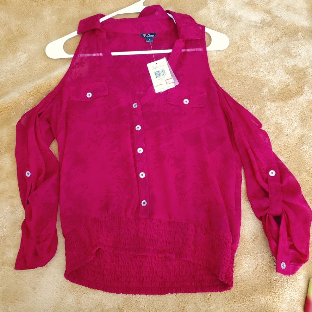Guess top